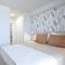 Vistas al Mar en Exclusivo Apartamento con Garage