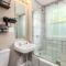 Serenity Studio, Adorable and Spacious Studio with Full Kitchen - Хай-Пойнт