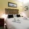 Navona First Rooms