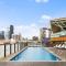 Rooftop Pool 2BR Apt at Marvel Stadium with Free Parking