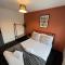 3 bedroom house with parking