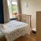 Private Lovely double bedroom - High Wycombe