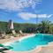 Sunshine moradia for 16 persons