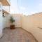 Gudja - Lovely 3 bedroom unit with own private entrance
