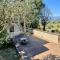 3 guests apt Spoleto Pool site - With infinity pool, extensive grounds