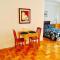 Stylish Montreal Apartment: Comfortable Stay in the Golden Square Mile - Montreal