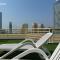 Quiet Studio with Balcony and Roof Top Pool in Dubai Marina - Dubaj