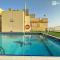 Quiet Studio with Balcony and Roof Top Pool in Dubai Marina - Dubaj