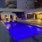 IATE PLAZA HOTEL 402
