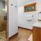 Sisters Basecamp - Meredith Lodging