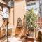 The Best Rent - Two-bedroom apartment with terrace near Trevi Fountain