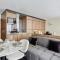 Apart hotel Louvre museum by Studio prestige