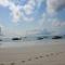 Kibwana Beach Bungalows & Diving Kibwana Beach Bungalows & Diving