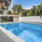 Harbourside Style, 2 Bed, A/C, Pool -Elizabeth Bay