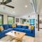 Riverfront Appleton Home with Pool and Boat Dock! - أبيلتون