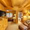 The Lodge on Booth Lake - 2 Bed 2 Bath Vacation home in Minocqua