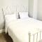 Clover 2900 - Apartment and Rooms with Private Bathroom near Washington Ave South Philly