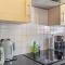 Lovely 2bed Apt in Redditch, Free Wi-Fi & Parking