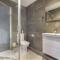 Lovely 2bed Apt in Redditch, Free Wi-Fi & Parking