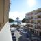 Studio lumineux à 30m de la plage, balcon, clim, commerces à côté - FR-1-226-444