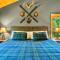 Ski Chalet 6 min to Sunday River - Hot Tub, Home Theater, Game Room, Fire Pit - Sleeps 12