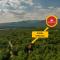 Ski Chalet 6 min to Sunday River - Hot Tub, Home Theater, Game Room, Fire Pit - Sleeps 12
