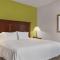 Hampton Inn & Suites Mishawaka/South Bend at Heritage Square