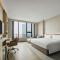 DoubleTree by Hilton Chengdu Riverside - Close to Panda Base and Chengdu East Railway - Чэнду