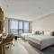 DoubleTree by Hilton Chengdu Riverside - Close to Panda Base and Chengdu East Railway - Чэнду
