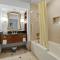 Boardwalk CozySuites Condo with kitchen 41