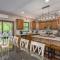 PREMIER Retreat with Hot Tub, Theater & Pool Table
