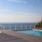 Villa Donna Cà con vista mare e piscina privata