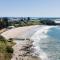 Absolute Oceanfront Yamba - oceanstays