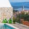 Villa Kucha 26b