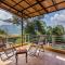 Ekam Lake House by StayVista with Mountain & Lake views, Outdoor jacuzzi, Sauna, Modern amenities & Kitchen garden - Пуна