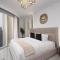 Maison Privee - Ultra Chic High-Floor Apt with Direct Burj Khalifa & Fountains Views - Dubaj