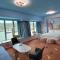 Grand Bay View Hotel
