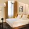 Hotel Marignan Champs-Elysées