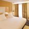 Hotel Marignan Champs-Elysées