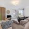 Stunning and Spacious Home by Our Home Short Stays with Free Parking and Ideal for families and contractors