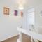 Stunning and Spacious Home by Our Home Short Stays with Free Parking and Ideal for families and contractors