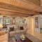Lil Bigfoot Chalet by NW Comfy Cabins