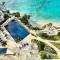 Beachfront luxury 2br condo