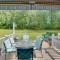Pittsfield Home with Deck - 12 Mi to Jiminy Peak! - 皮茨菲尔德