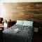 Stylish Montreal Apartment: Comfortable Stay in the Golden Square Mile