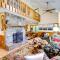 Dog-Friendly Blowing Rock Chalet with Stunning Views - بلاوينغ روك