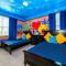8BR Mansion: Packed with Fun and Comfort for All - Orlando