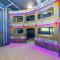 8BR Mansion: Packed with Fun and Comfort for All - Orlando
