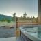 Modern Donnelly Cabin with Private Hot Tub - Donnelly