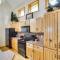 Spacious Beaver Getaway Near Eagle Point Resort!